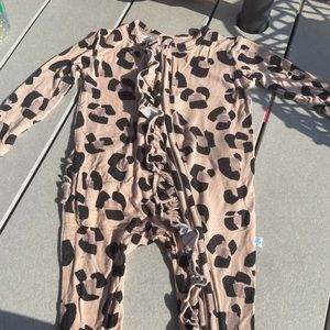 Posh Peanut sleeper 0-3 months